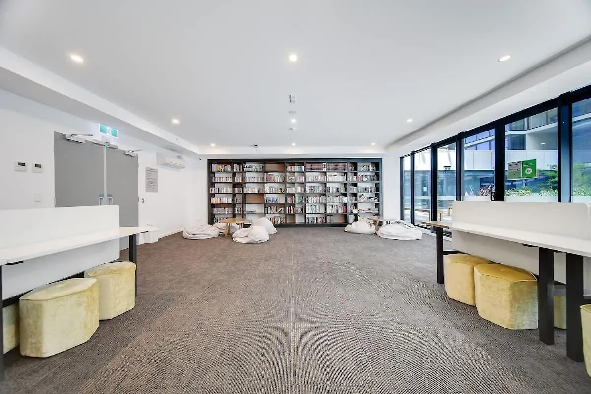 Modern 2Br Apt Adelaide Cbd With Pool-Gym-Bbq Australia