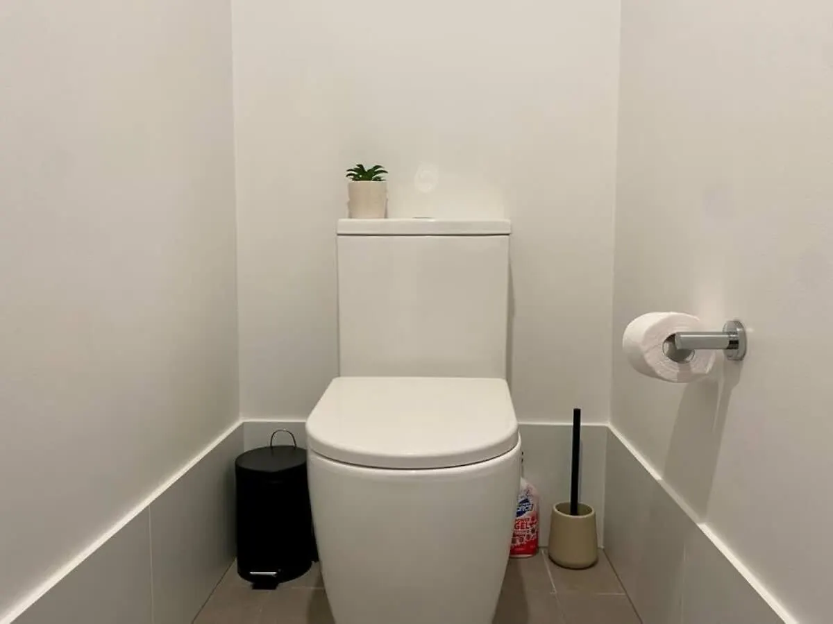 Modern 2Br Apt Adelaide Cbd With Pool-Gym-Bbq Australia